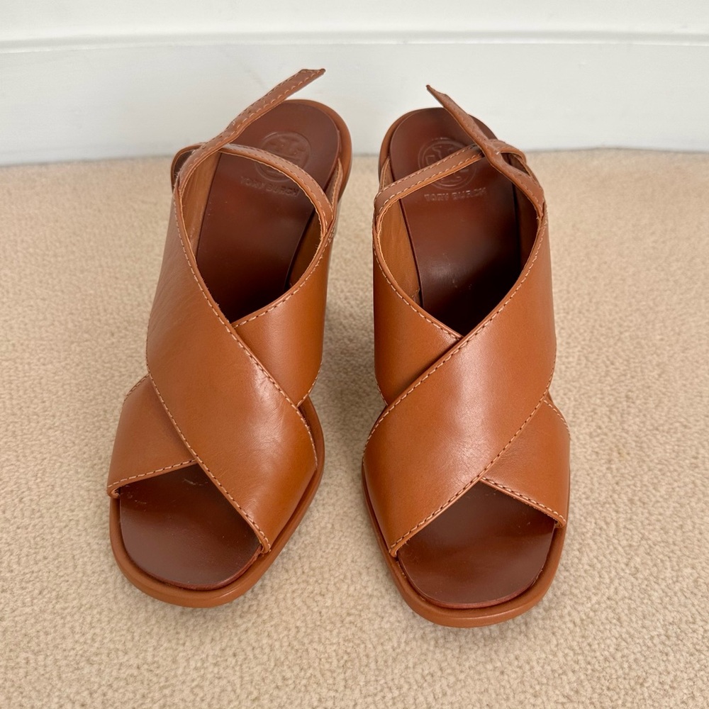 Tory Burch Gabrielle Wedges/Sandals (Size 5)